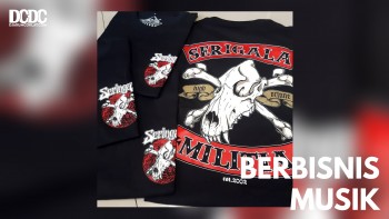 Musik Dan Merchandise Menurut Arian13