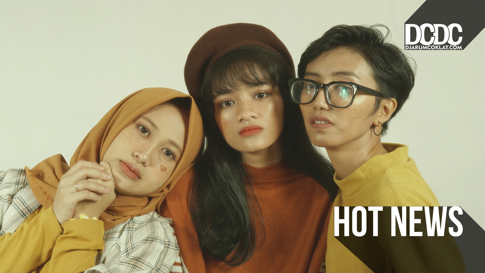 ‘Desert Of Joy’ ; Dokumentasi Perjalanan Cinta Skin and Blister