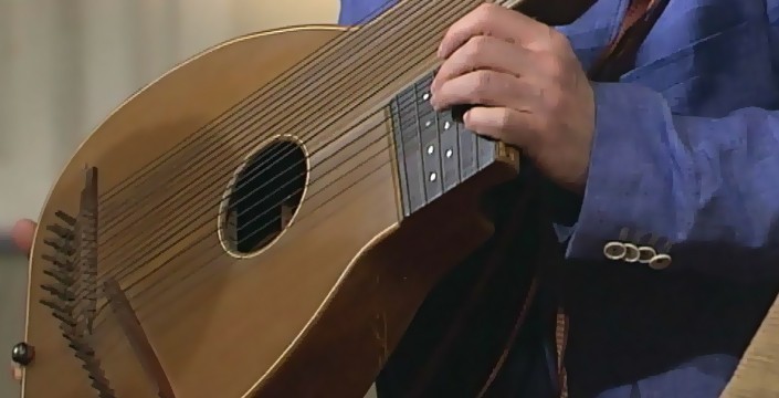 Setengah Zither Setengah Lute, The Stoessel-Laute