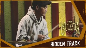 The Paps (Hidden Track DCDC MUSIKKITA)