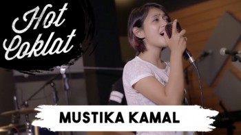 Mustika Kamal (voc. Last Goal Party)