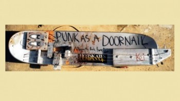 The Skatar, Papan Seluncur Eksentrik Gitar dan Bass