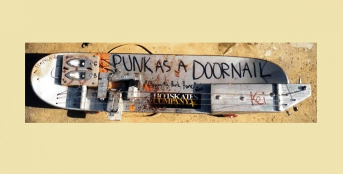 The Skatar, Papan Seluncur Eksentrik Gitar dan Bass